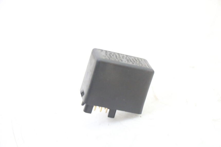 photo de CENTRALINA DE PISCAS SUZUKI GSR 750 (2011 - 2017) - Detalhe da peça