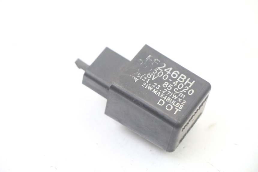 photo de CENTRALINA DE PISCAS KAWASAKI ZR7 ZR-7 S 750 (1999 - 2004) - Detalhe da peça