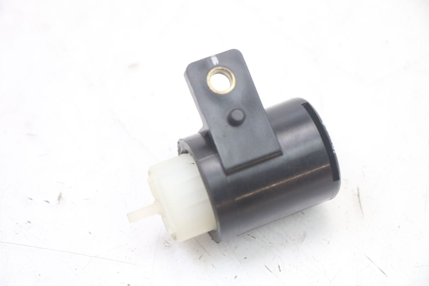 photo de CENTRALINA DE PISCAS KYMCO PEOPLE S 125 (2000 - 2008) - Zoom do estado de desgaste