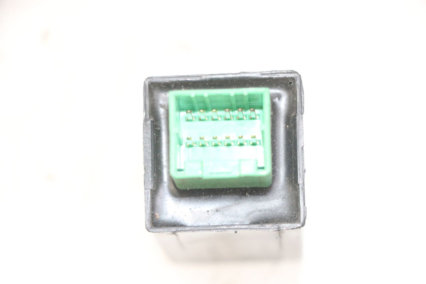 photo de CENTRALINA DE PISCAS PIAGGIO MP3 LT 300 (2010 - 2016) - Zoom do estado de desgaste