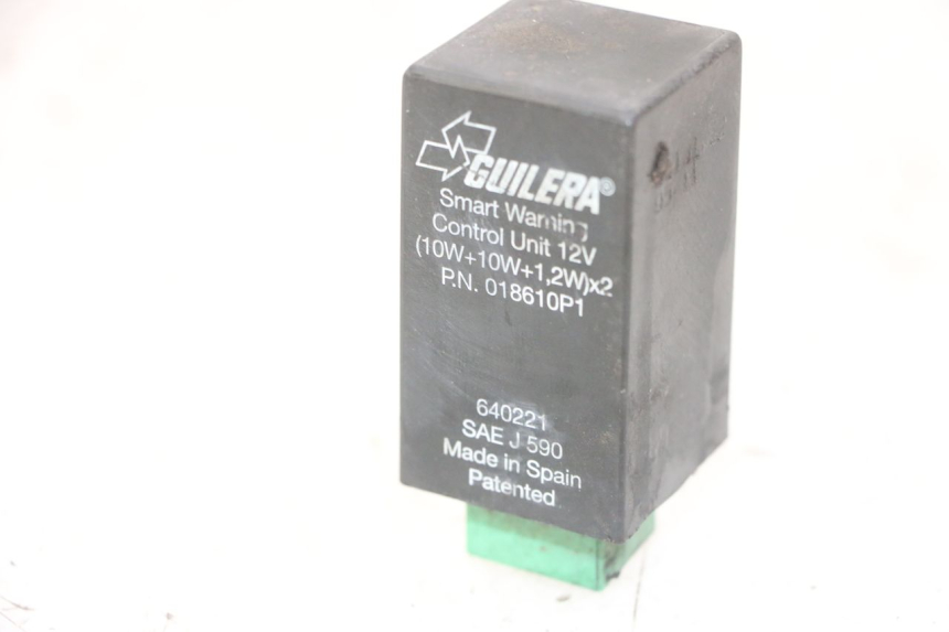 photo de CENTRALINA DE PISCAS PIAGGIO MP3 LT 300 (2010 - 2016) - Detalhe da peça