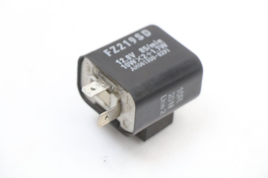 photo de CENTRALINA DE PISCAS MBK MW TRYPTIK 125 (2014 - 2016) - Zoom do estado de desgaste