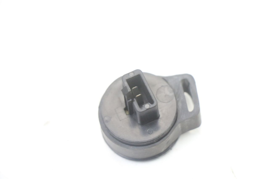 photo de CENTRALINA DE PISCAS PEUGEOT TREKKER TKR 50 (2005 - 2014) - Zoom do estado de desgaste