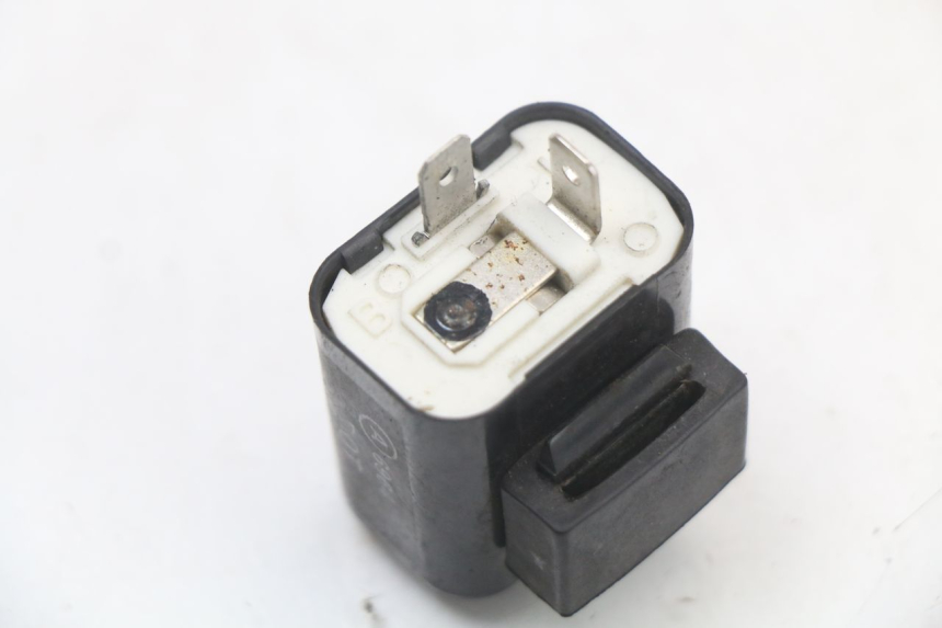 photo de CENTRALINA DE PISCAS APRILIA SCARABEO GT 125 (1999 - 2007) - Detalhe da peça