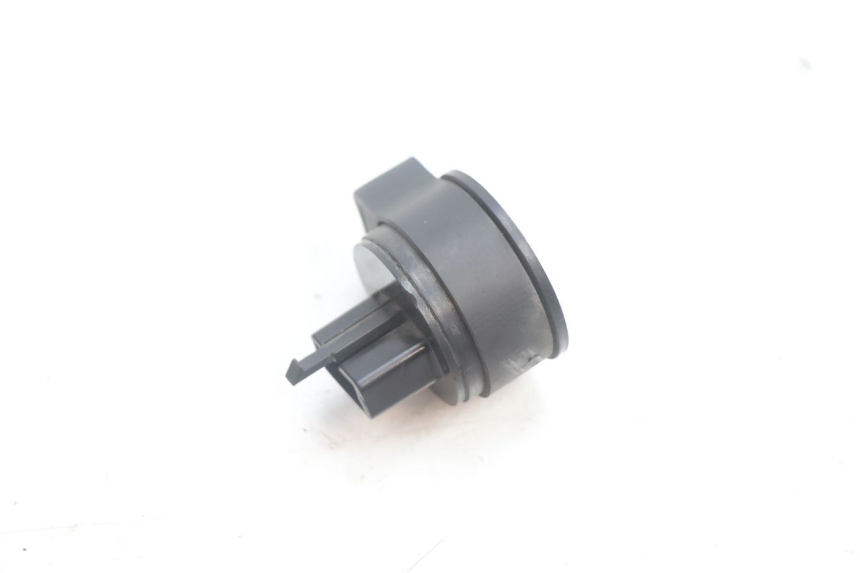 photo de CENTRALINA DE PISCAS PEUGEOT SPEEDFIGHT 2 AC 50 (2000 - 2009) - Vista principal