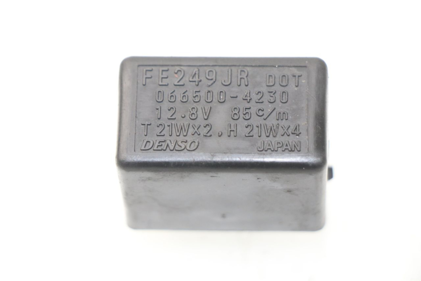 photo de CENTRALINA DE PISCAS SUZUKI SV S ABS 650 (2003 - 2009) - Detalhe da peça