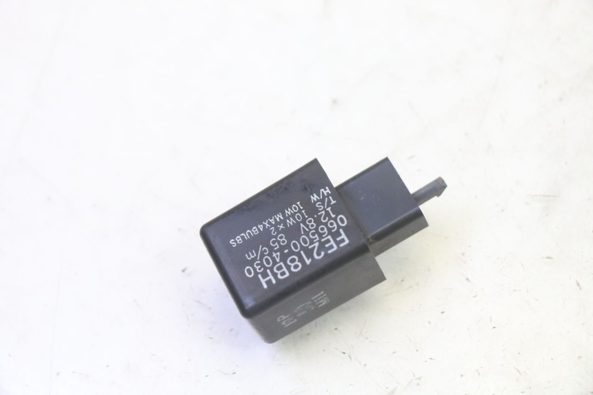 photo de CENTRALINA DE PISCAS YAMAHA TDM ABS 900 (2002 - 2014) - Detalhe da peça