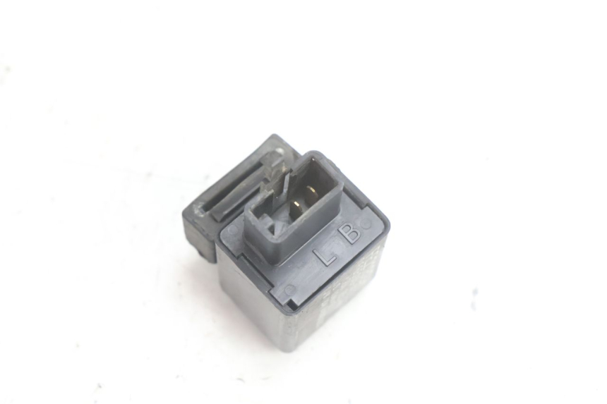 photo de CENTRALINA DE PISCAS YAMAHA TDM ABS 900 (2002 - 2014) - Outro ângulo de visão