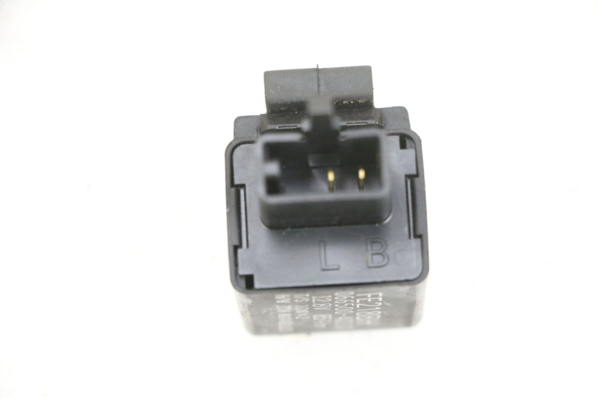photo de CENTRALINA DE PISCAS YAMAHA TRICITY 300 (2020 - 2024) - Outro ângulo de visão