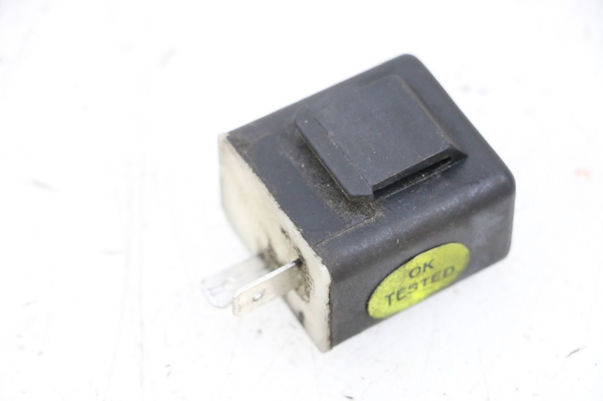 photo de CENTRALINA DE PISCAS PIAGGIO VESPA GTS SUPER IE 125 (2009 - 2016) - Zoom do estado de desgaste