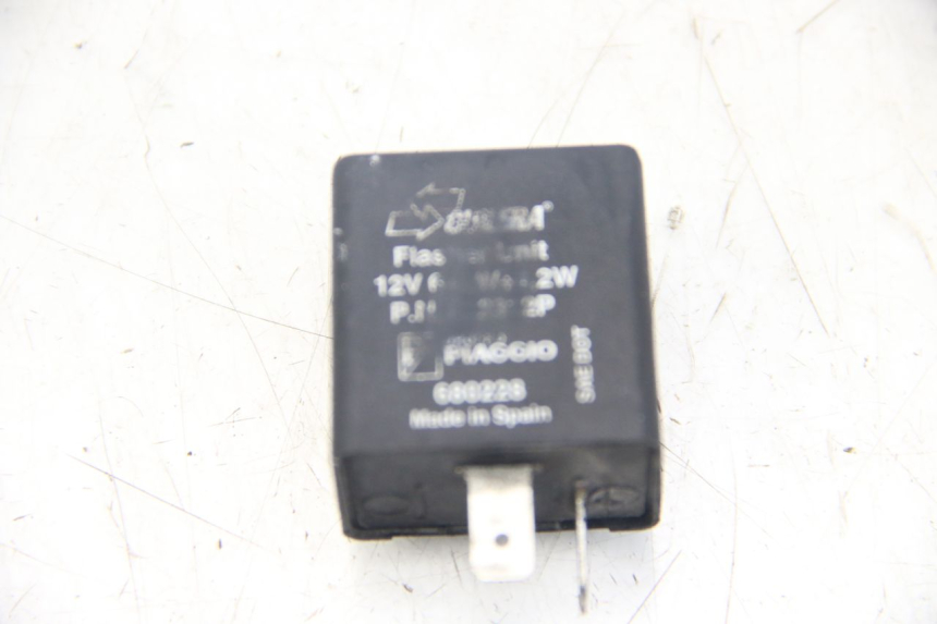 photo de CENTRALINA DE PISCAS PIAGGIO VESPA SPRINT 2T 50 (2014 - 2018) - Outro ângulo de visão