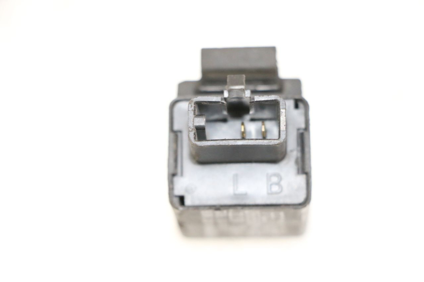 photo de CENTRALINA DE PISCAS YAMAHA X-MAX XMAX 125 (2010 - 2013) - Zoom do estado de desgaste