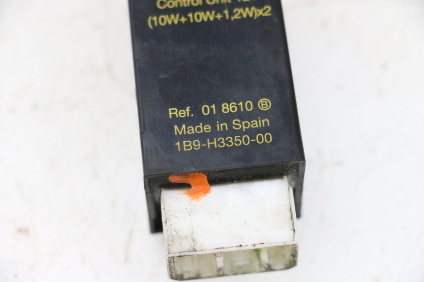 photo de CENTRALINA DE PISCAS YAMAHA XMAX X-MAX 125 (2006 - 2009) - Outro ângulo de visão