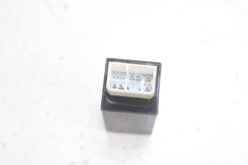 photo de CENTRALINA DE PISCAS YAMAHA XMAX X-MAX 125 (2006 - 2009) - Zoom do estado de desgaste