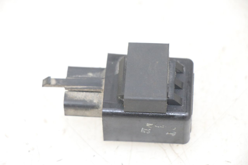 photo de CENTRALINA DE PISCAS YAMAHA XJN DIVERSION 600 (2000 - 2003) - Detalhe da peça