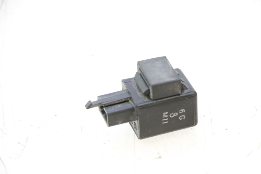 photo de CENTRAL DE PISCAS YAMAHA XP T-MAX ABS 500 (2005 - 2005) - Detalhe da peça