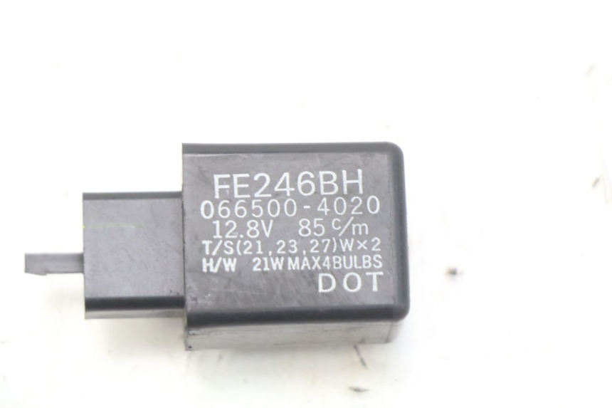 photo de CENTRALINA DE PISCAS YAMAHA XP T-MAX TMAX 500 (2004 - 2007) - Vista principal