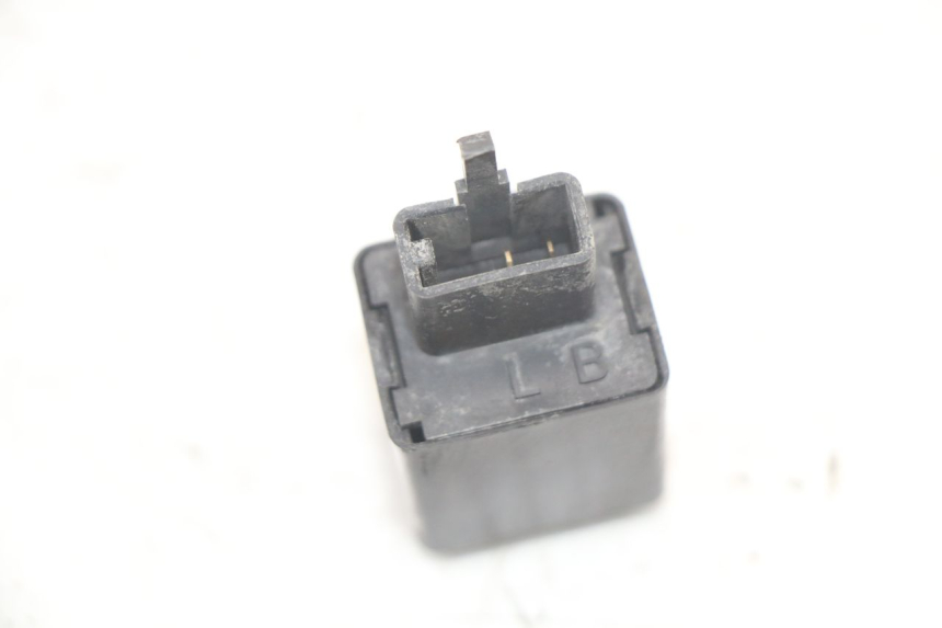 photo de CENTRALINA DE PISCAS YAMAHA FJR ABS 1300 (2006 - 2012) - Zoom do estado de desgaste