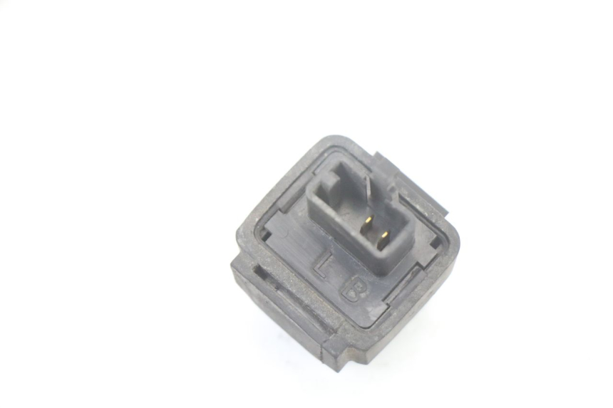photo de CENTRALINA DE PISCAS YAMAHA FZS FAZER 600 (2001 - 2003) - Detalhe da peça