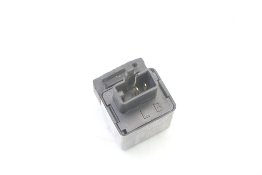 photo de CENTRALINA DE PISCAS YAMAHA XJ6 600 (2008 - 2016) - Outro ângulo de visão