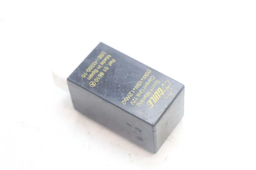 photo de CENTRALINA DE PISCAS YAMAHA YP MAJESTY 125 (2007 - 2010) - Detalhe da peça