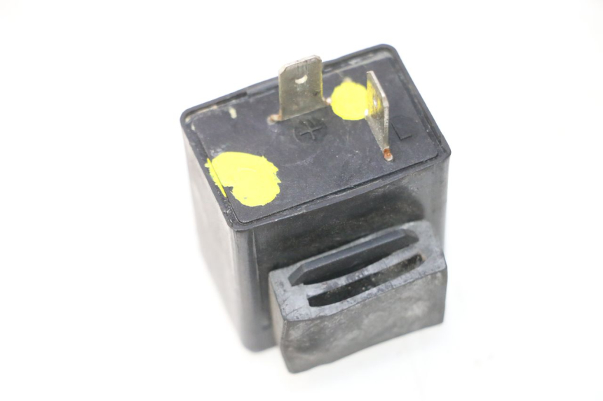 photo de CENTRALINA DE PISCAS YAMAHA YP MAJESTY 125 (1998 - 2001) - Zoom do estado de desgaste