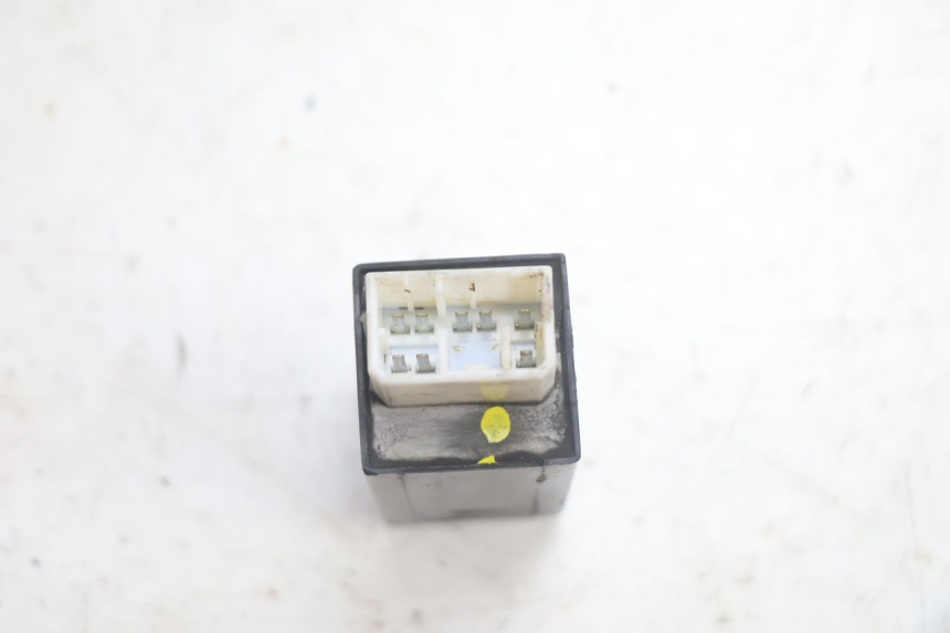 photo de CENTRALINA DE PISCAS YAMAHA YP MAJESTY 125 (2002 - 2006) - Outro ângulo de visão