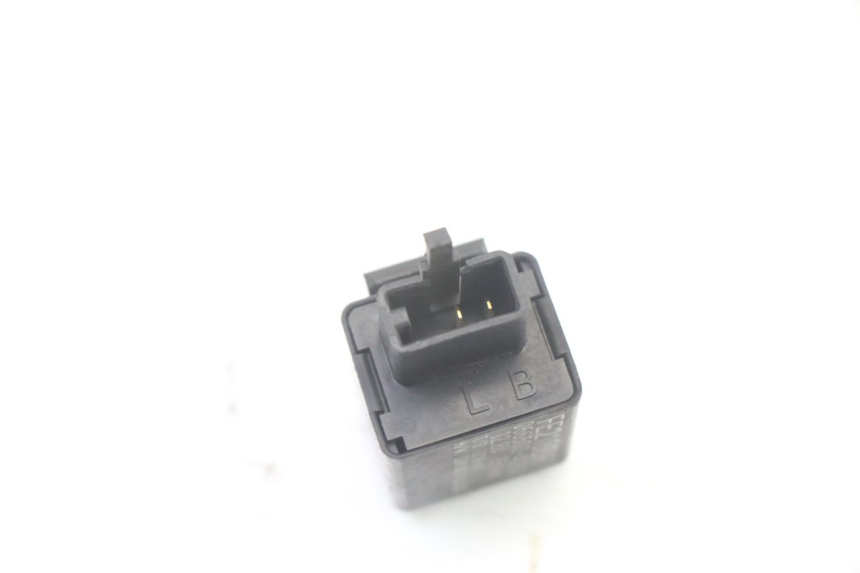 photo de CENTRALINA DE PISCAS YAMAHA YP X-MAX XMAX 400 (2014 - 2017) - Zoom do estado de desgaste