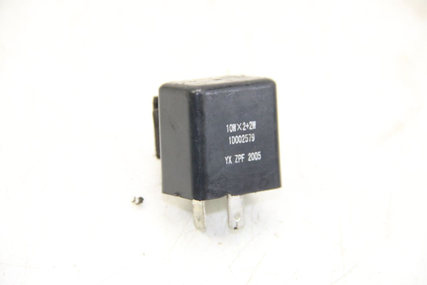 photo de CENTRALINA DE PISCAS PIAGGIO ZIP 4T 50 (2018 - 2020) - Ampliação técnica