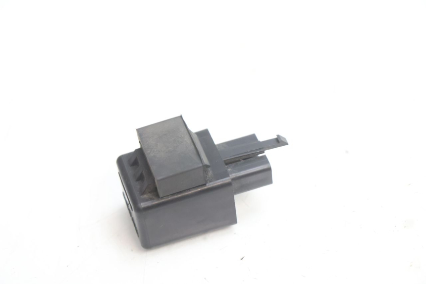 photo de CENTRALINA DE PISCAS KAWASAKI ZX-6R ZX6R 600 (1995 - 1997) - Zoom do estado de desgaste