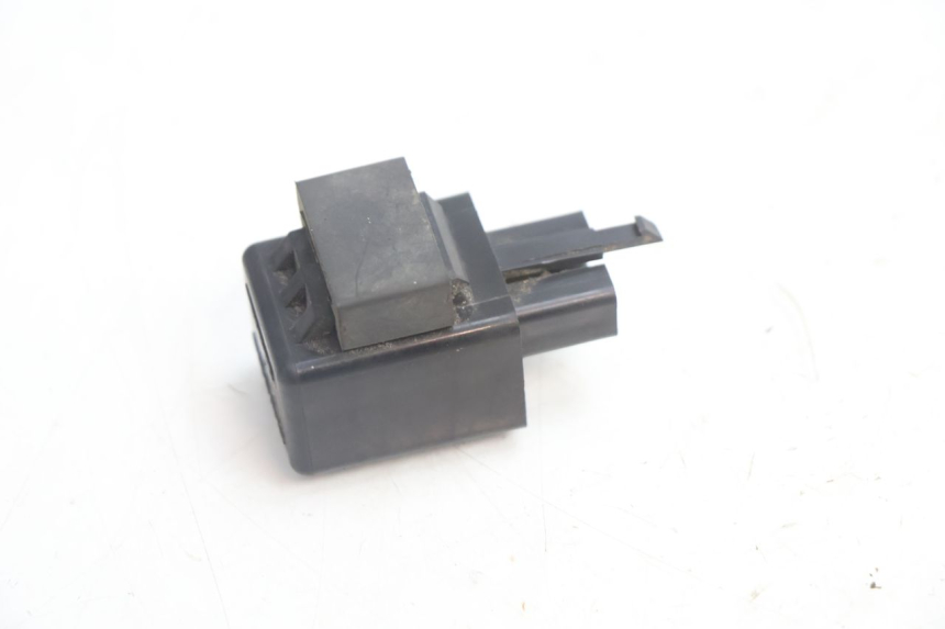 photo de CENTRALINA DE PISCAS KAWASAKI ZX-6R ZX6R 600 (1995 - 1997) - Zoom do estado de desgaste