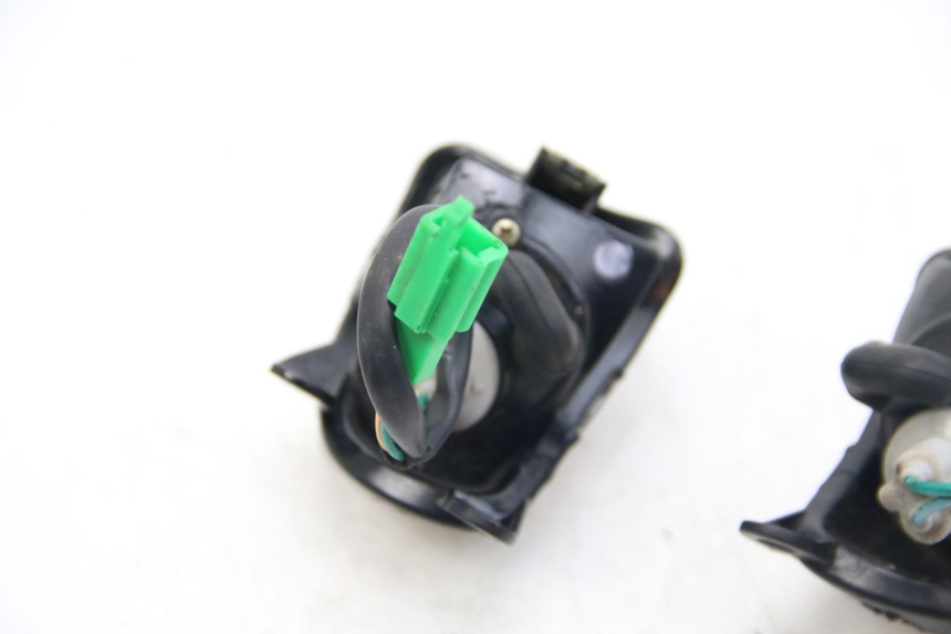 photo de PISCA TRASEIRO ECCITY ARTELEC 670 1 (2013 - 2017) - Estado da superfície