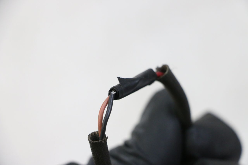 photo de PISCA TRASEIRO DERBI SENDA SM DRD X-TREME 50 (2011 - 2017) - Outro ângulo de visão