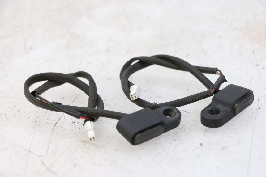 photo de PISCA TRASEIRO DERBI SENDA SM DRD X-TREME 50 (2011 - 2017) - Estado da superfície