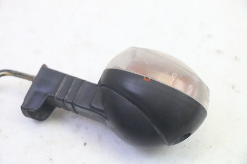 photo de PISCA TRASEIRO DIREITO MBK BOOSTER SPIRIT 50 (2004 - 2017) - Outro ângulo de visão