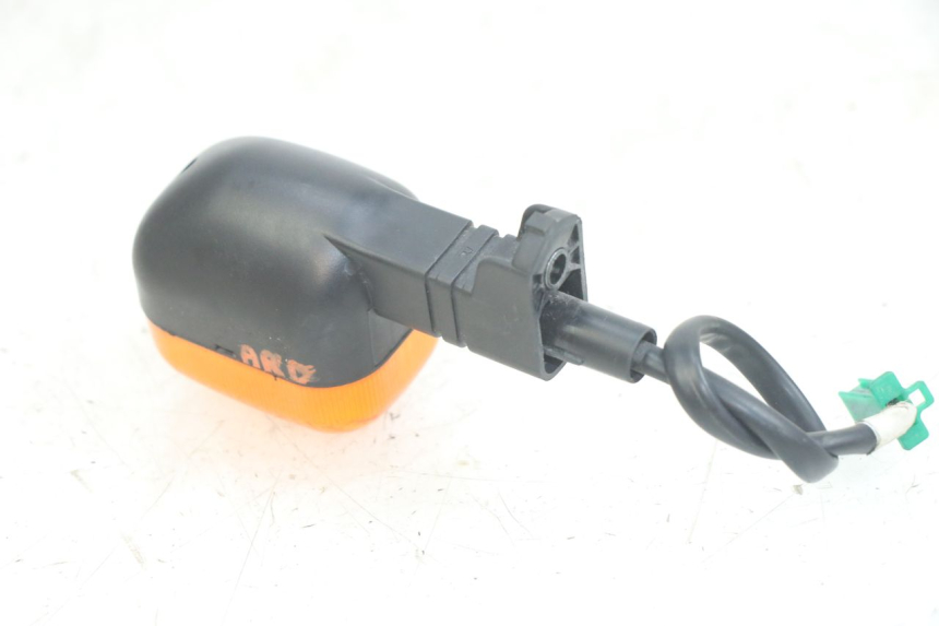 photo de PISCA TRASEIRO DIREITO YAMAHA BW'S BWS 125 (2010 - 2013) - Outro ângulo de visão