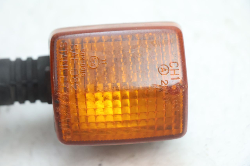 photo de LANTERNA TRASEIRA DIREITA HONDA CB TWO FIFTY 250 (1991 - 2002) - Detalhe da peça