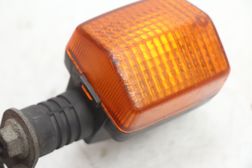 photo de LANTERNA TRASEIRA DIREITA HONDA CB TWO FIFTY 250 (1991 - 2002) - Zoom do estado de desgaste