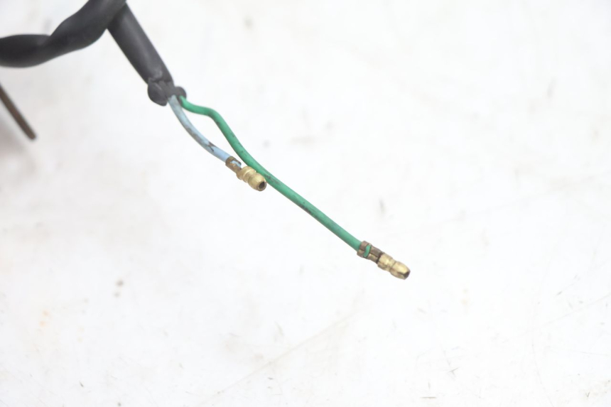 photo de LANTERNA TRASEIRA DIREITA HONDA CB TWO FIFTY 250 (1991 - 2002) - Marcações e referências