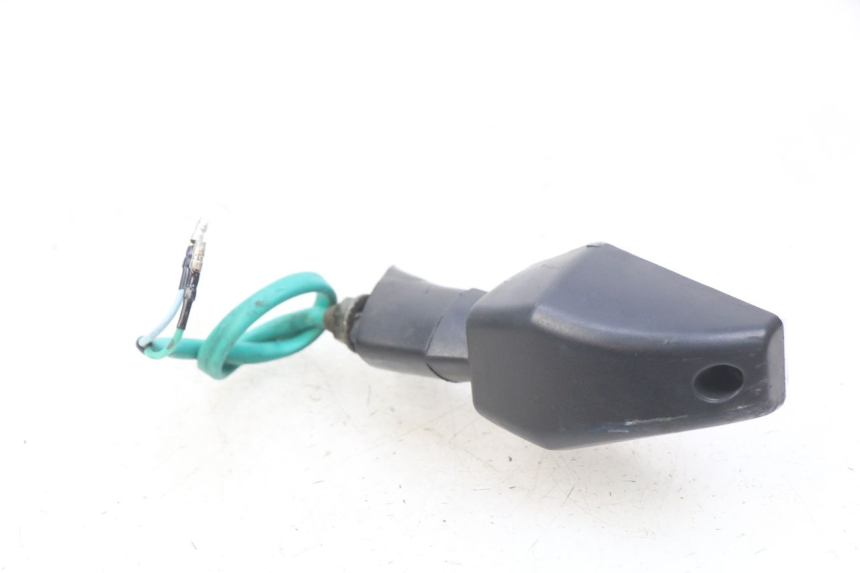 photo de PISCA TRASEIRO DIREITO SYM CROX 4T 50 (2016 - 2023) - Zoom do estado de desgaste