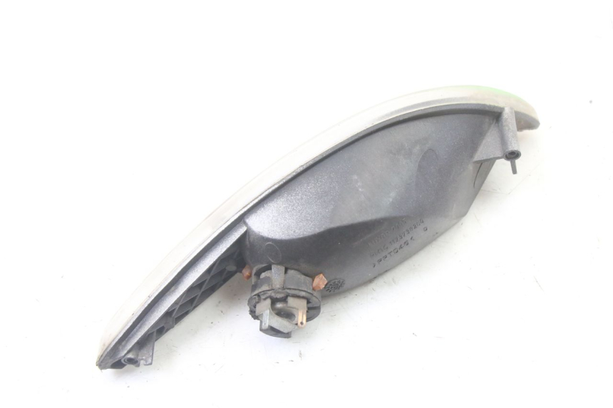 photo de PISCA TRASEIRO DIREITO PEUGEOT ELYSTAR 50 (2002 - 2014) - Vista geral