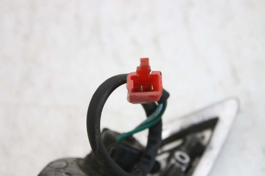 photo de PISCA TRASEIRO DIREITO SYM FIDDLE 3 III 125 (2014 - 2020) - Zoom do estado de desgaste
