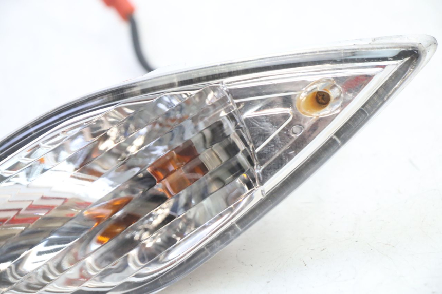 photo de PISCA TRASEIRO DIREITO SYM FIDDLE 3 III 50 (2014 - 2020) - Zoom do estado de desgaste