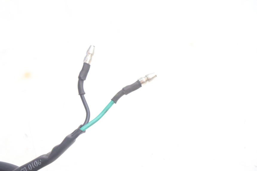 photo de PISCA TRASEIRO DIREITO YAMAHA FZ8 800 (2010 - 2016) - Outro ângulo de visão