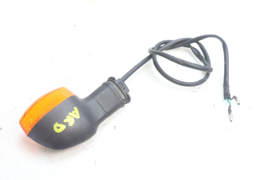 photo de PISCA TRASEIRO DIREITO YAMAHA FZ8 800 (2010 - 2016) - Pontos de fixação