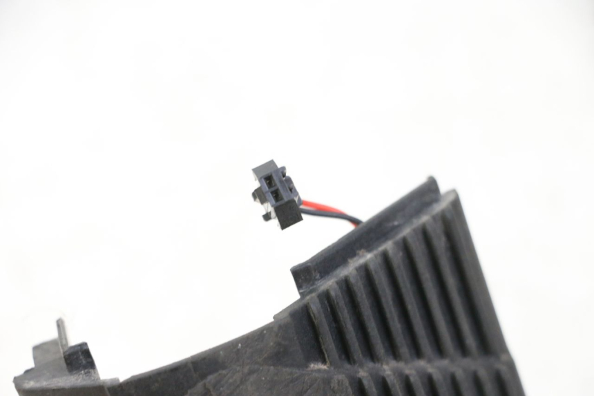 photo de PISCA TRASEIRO DIREITO KUKIRIN G2 MASTER 1 - Vista geral