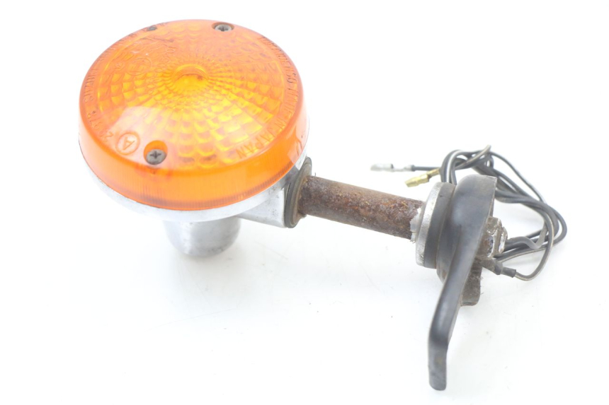 photo de PISCA TRASEIRO DIREITO SUZUKI GN 125 (1997 - 2000) - Zoom do estado de desgaste