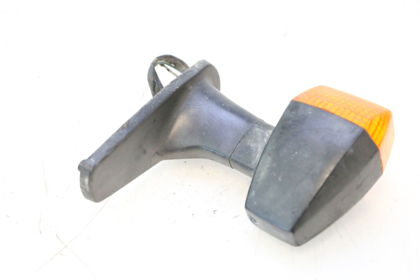 photo de SINALIZADOR TRASEIRO DIREITO KAWASAKI GPX F ZX750F 750 (1986 - 1990) - Zoom do estado de desgaste