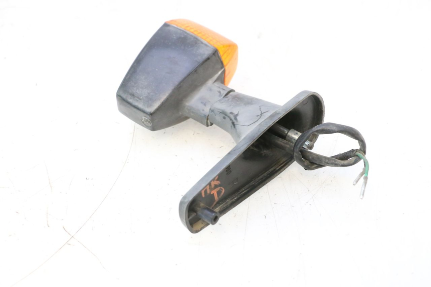 photo de SINALIZADOR TRASEIRO DIREITO KAWASAKI GPX F ZX750F 750 (1986 - 1990) - Pontos de fixação