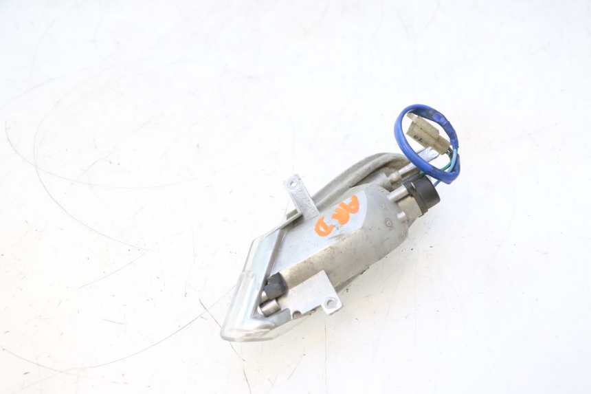 photo de PISCA TRASEIRO DIREITO KYMCO GRAND DINK 125 (2008 - 2014) - Zoom do estado de desgaste